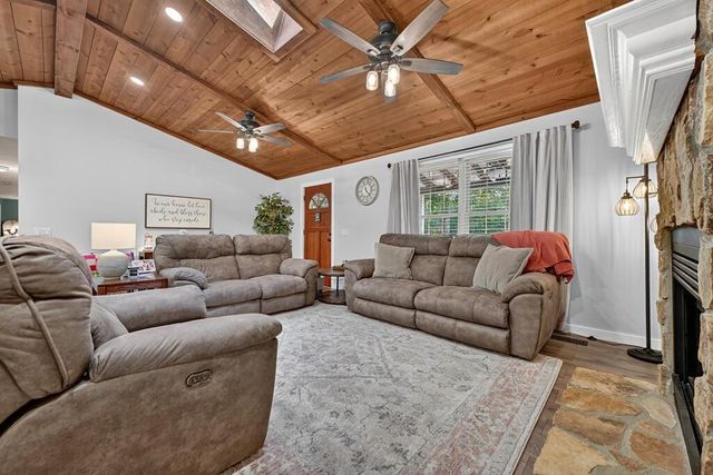 46 White Oak Drive, Talking Rock, GA 30175