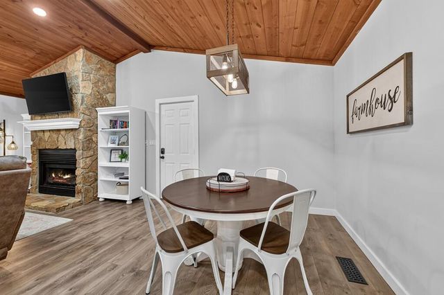 46 White Oak Drive, Talking Rock, GA 30175