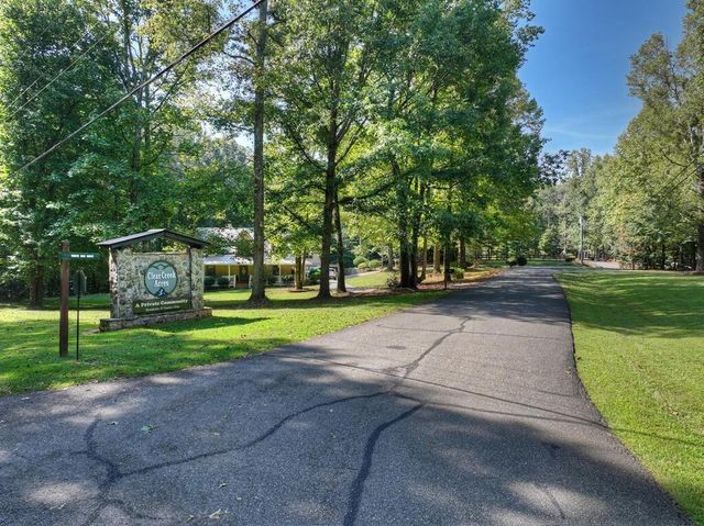 46 White Oak Drive, Talking Rock, GA 30175