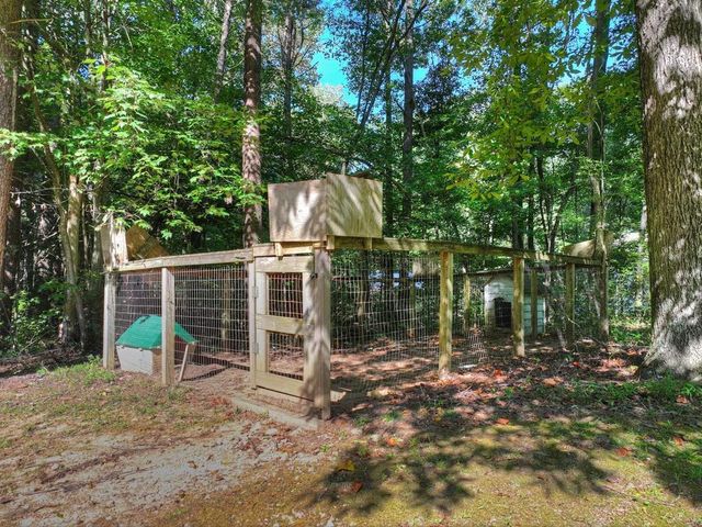 46 White Oak Drive, Talking Rock, GA 30175