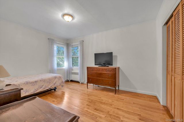 12 Compass Court, Huntington, NY 11743