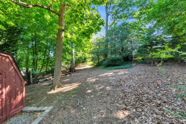 12 Compass Court, Huntington, NY 11743