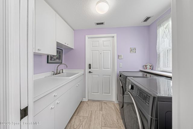 1040 Wimbledon Drive, Melbourne, FL 32940