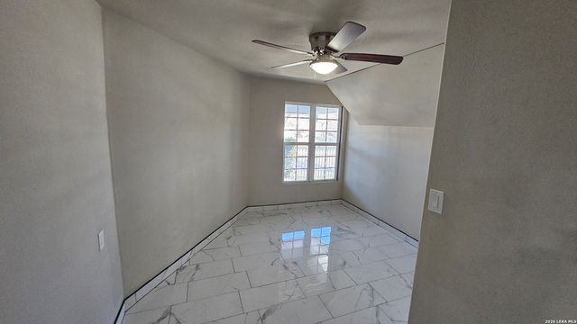 3902 W Salinas, San Antonio, TX 78207