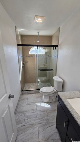 3902 W Salinas, San Antonio, TX 78207