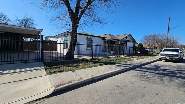 3902 W Salinas, San Antonio, TX 78207