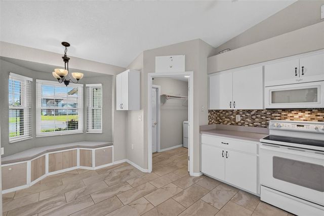 706 HIGHLAND CREST LOOP, Lake Wales, FL 33853
