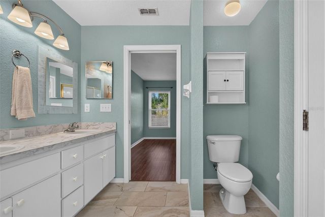 706 HIGHLAND CREST LOOP, Lake Wales, FL 33853