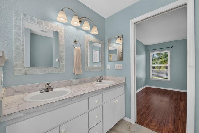706 HIGHLAND CREST LOOP, Lake Wales, FL 33853