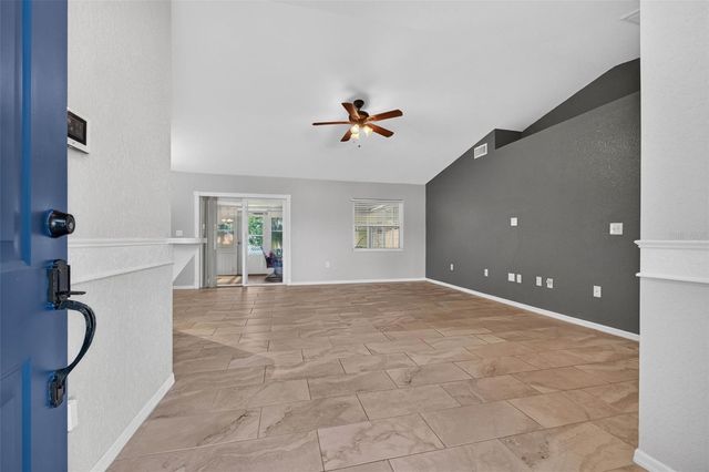 706 HIGHLAND CREST LOOP, Lake Wales, FL 33853