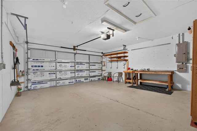 706 HIGHLAND CREST LOOP, Lake Wales, FL 33853