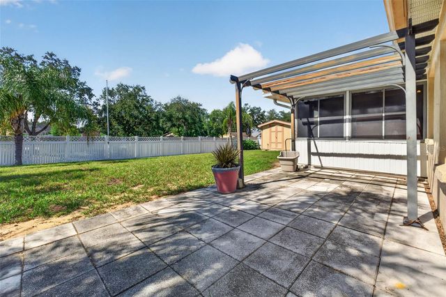 706 HIGHLAND CREST LOOP, Lake Wales, FL 33853