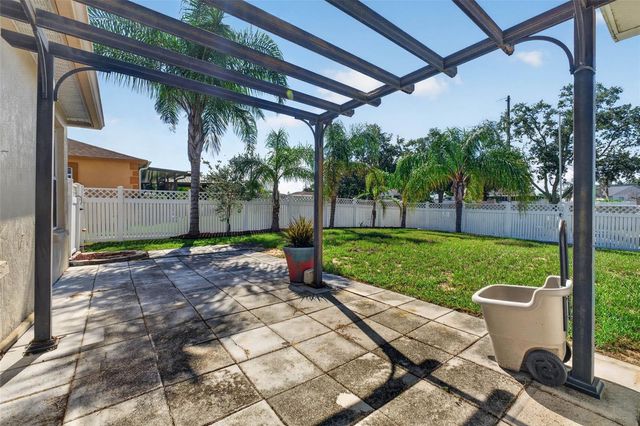 706 HIGHLAND CREST LOOP, Lake Wales, FL 33853