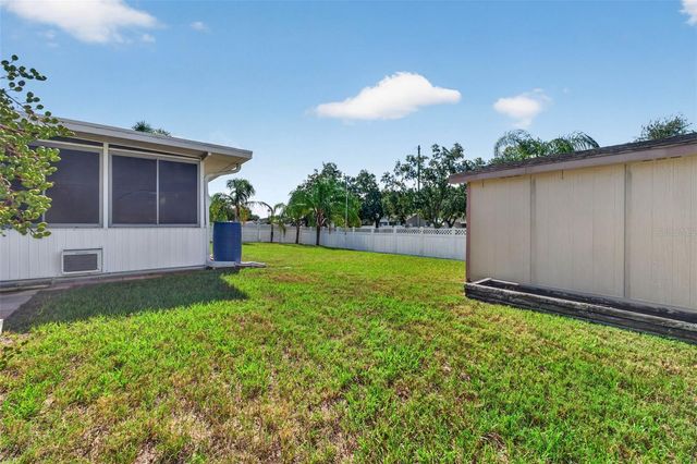706 HIGHLAND CREST LOOP, Lake Wales, FL 33853