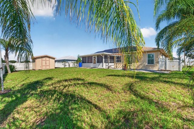 706 HIGHLAND CREST LOOP, Lake Wales, FL 33853