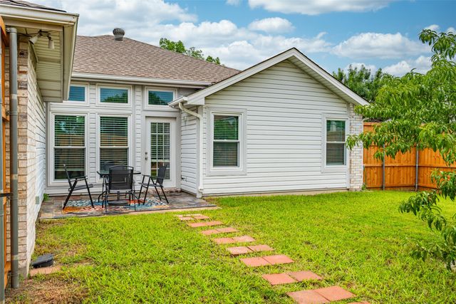 7129 Dee Cole Drive, The Colony, TX 75056