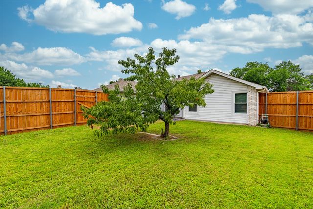7129 Dee Cole Drive, The Colony, TX 75056