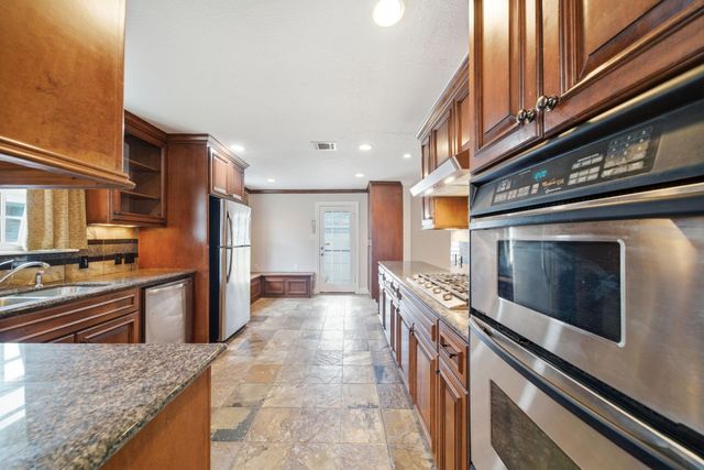 3806 Murworth Drive, Houston, TX 77025