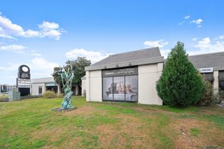 2834 S Sherwood Forest Blvd #B12 & B13, Baton Rouge, LA 70816