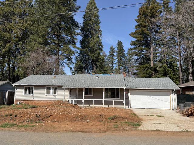 10662 Dolores Dr, Grass Valley, CA 95945