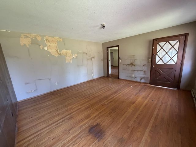 10662 Dolores Dr, Grass Valley, CA 95945