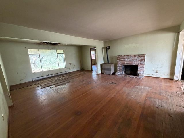 10662 Dolores Dr, Grass Valley, CA 95945