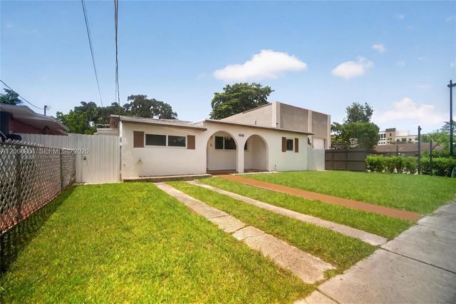 7151 SW 42nd Street, Miami, FL 33155
