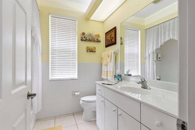 5608 EASTWIND DRIVE, Sarasota, FL 34233