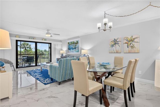 1919 Olde Middle Gulf DR 102, Sanibel, FL 33957