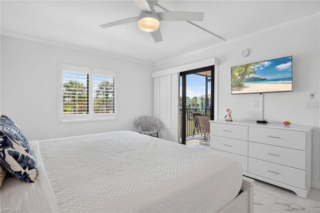 1919 Olde Middle Gulf DR 102, Sanibel, FL 33957