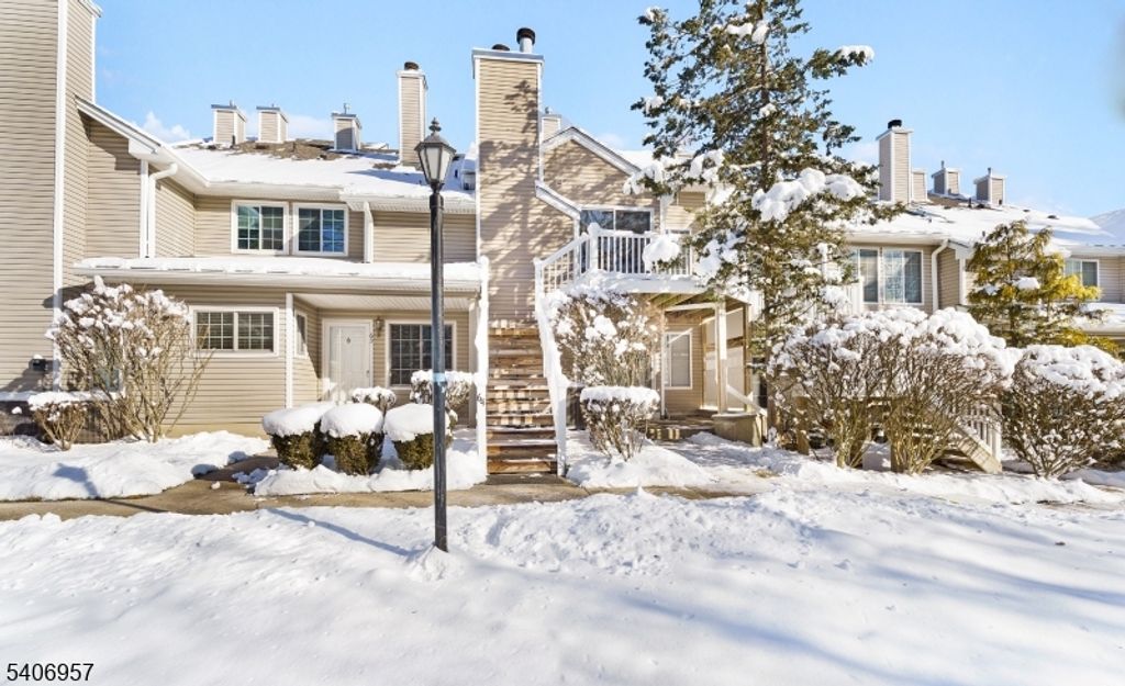 64 Encampment Drive, Bedminster Twp., NJ 07921