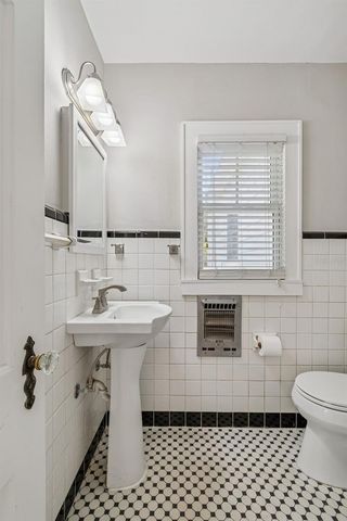 1003 E CLIFTON STREET, Tampa, FL 33604