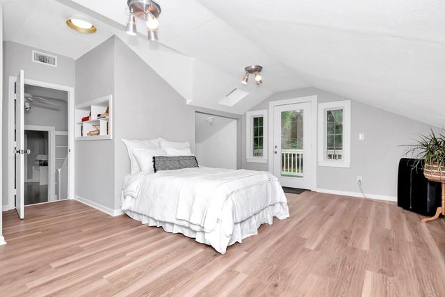 1003 E CLIFTON STREET, Tampa, FL 33604