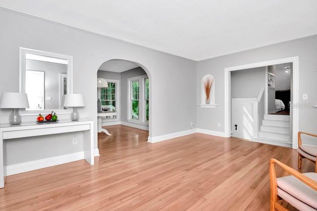 1003 E CLIFTON STREET, Tampa, FL 33604