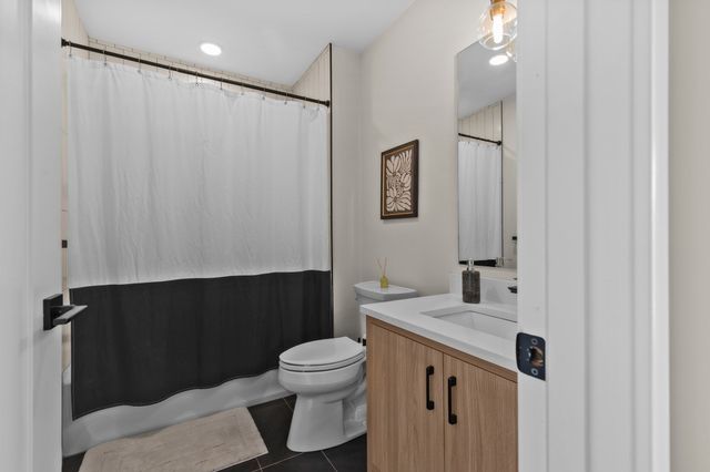 457 W Broadway 411, Boston, MA 02127