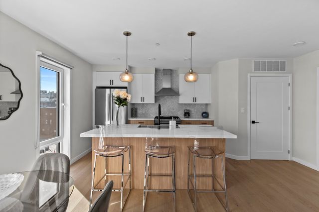 457 W Broadway 411, Boston, MA 02127