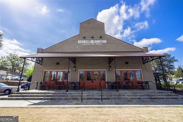 400 Shelli Lane, Roswell, GA 30075