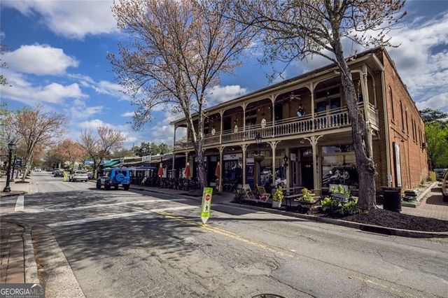 400 Shelli Lane, Roswell, GA 30075