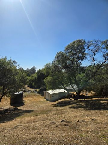 36846 Batti Road, Coarsegold, CA 93614