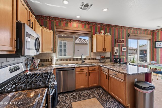 9511 N Twinkling Shadows Way, Tucson, AZ 85743