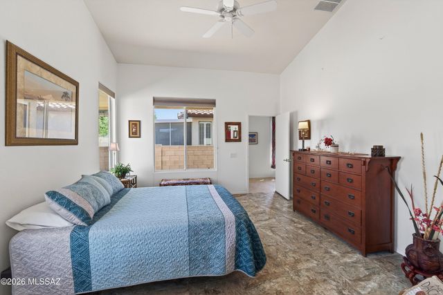 9511 N Twinkling Shadows Way, Tucson, AZ 85743