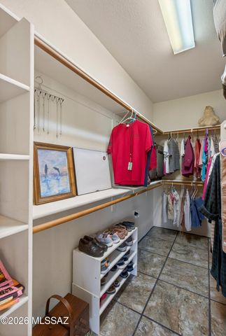 9511 N Twinkling Shadows Way, Tucson, AZ 85743