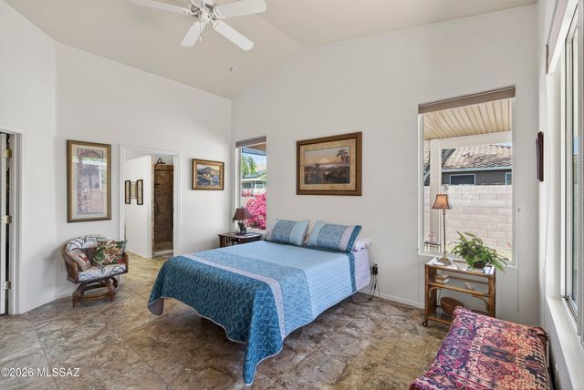 9511 N Twinkling Shadows Way, Tucson, AZ 85743