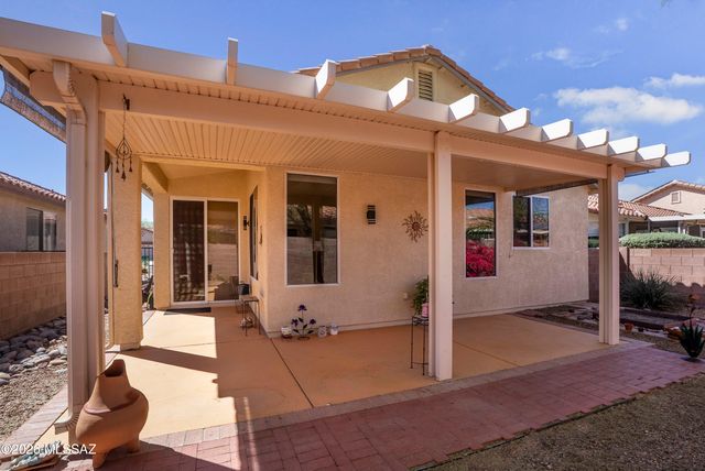 9511 N Twinkling Shadows Way, Tucson, AZ 85743