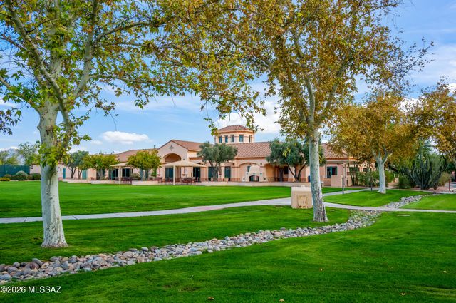 9511 N Twinkling Shadows Way, Tucson, AZ 85743