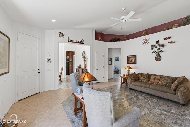 9511 N Twinkling Shadows Way, Tucson, AZ 85743