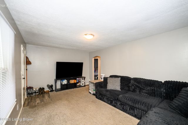 2503 Granville Way, Louisville, KY 40216