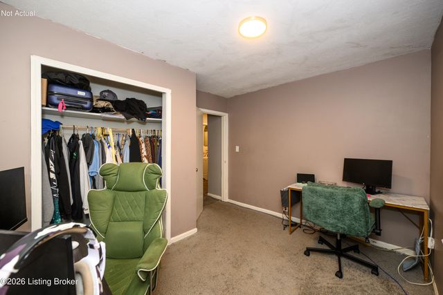 2503 Granville Way, Louisville, KY 40216