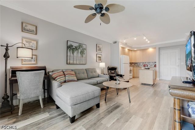 2825 Palm Beach BLVD 210, Fort Myers, FL 33916