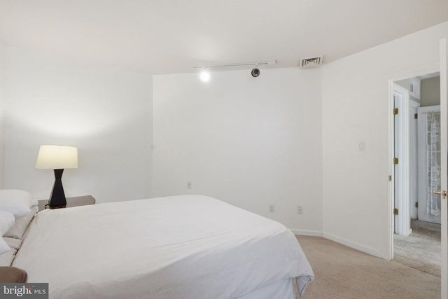 2810 LIMEKILN PIKE, Glenside, PA 19038